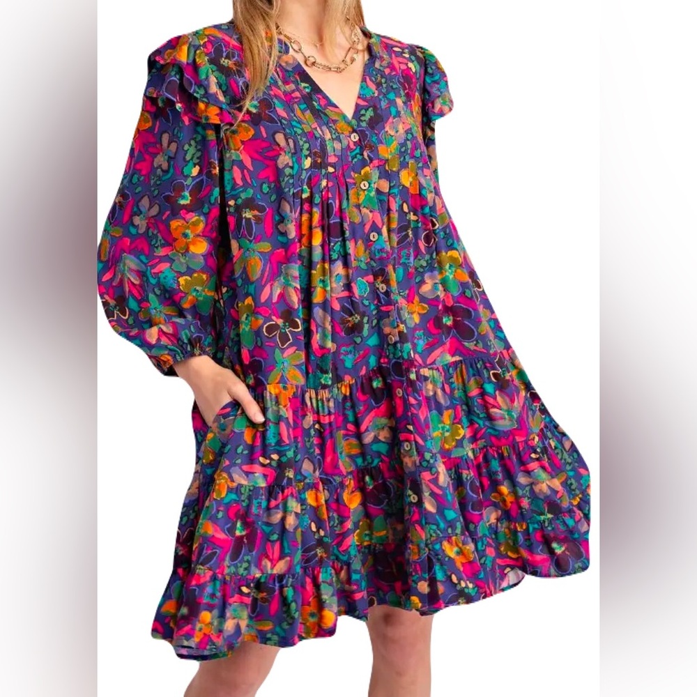 Easel nwt dress with pockets.